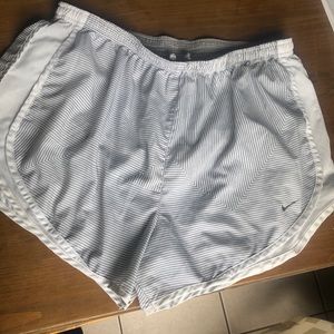 Nike dri fit shorts size large